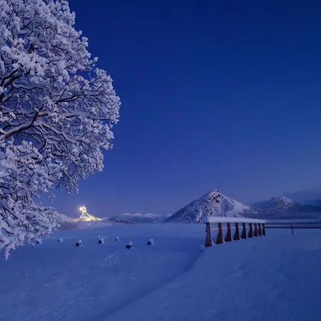 Дом отдыха Fishermans Village Lofoten