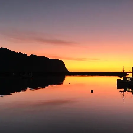 Fishermans Village Lofoten Tatil Evi